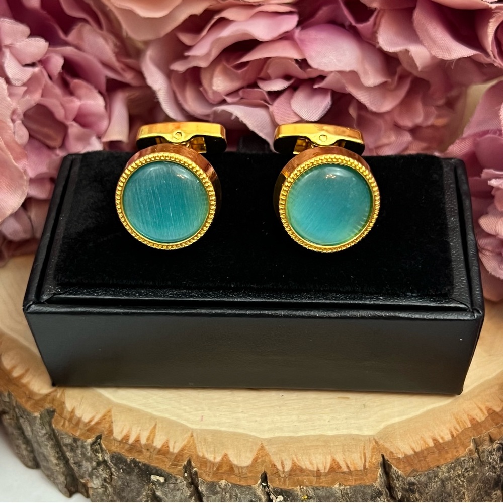 Elegant Round Caribbean Blue Aquamarine Cufflinks - Picture 15 of 16